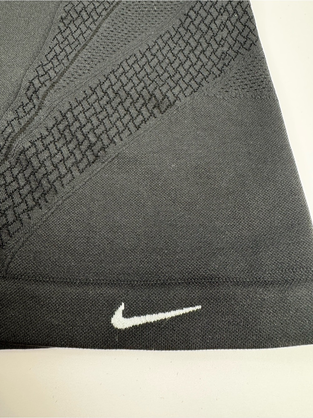 Nike Black Seamless Racerback Athletic Tank Top Built In Bra S/M - Picture 5 of 9